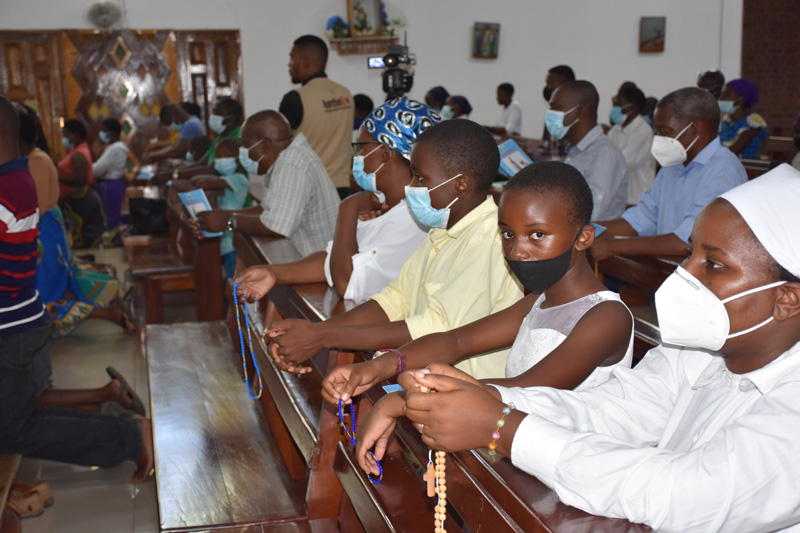 Lay Christians at the Maula Cathedral